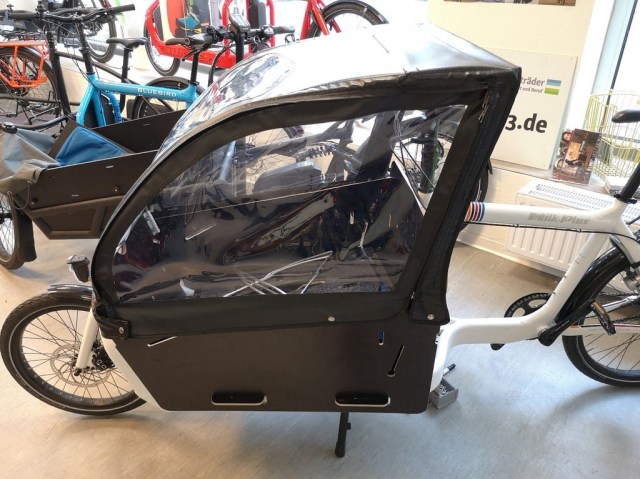 rad3-canopy-schwarz-kids-box-1