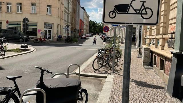 s_lastenradparkplatz_leipzig_rad3_03 rad3 – Aktuelles – Lastenrad-Parkplatz in Leipzig